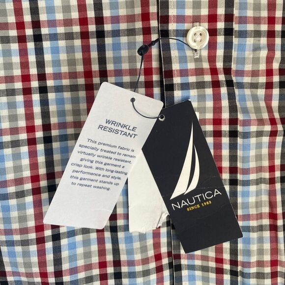 NAUTICA NWT Classic Fit - Wrinkle Resistant Men’s Long Sleeve Shirt - Picture 5 of 8